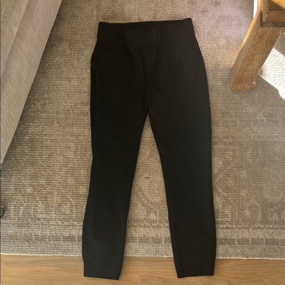 SPANXsupersmooth™ PerfectFit
Ponte Ankle Slim Pant
